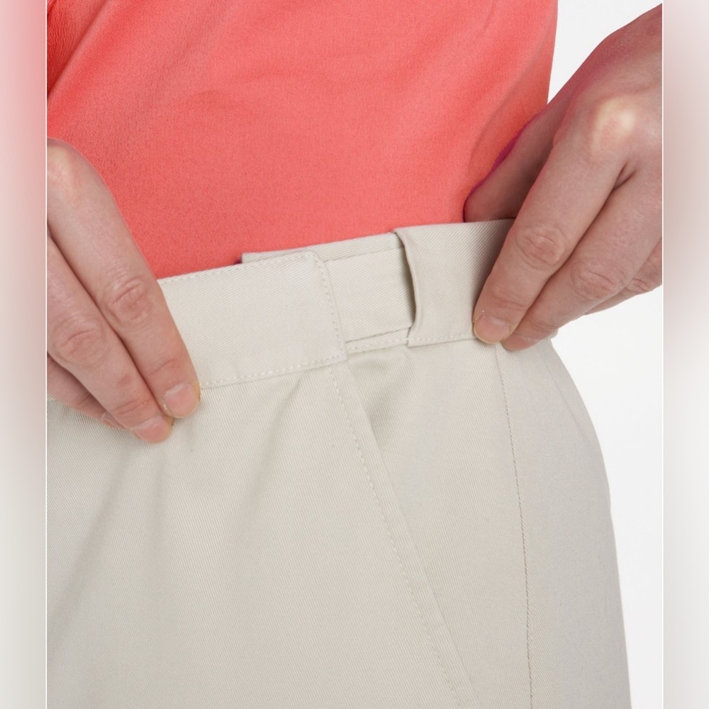 L.L. Bean Wrinkle-Free Bayside Shorts, Ultra High-Rise Hidden Comfort Waist 9" - Picture 6 of 13